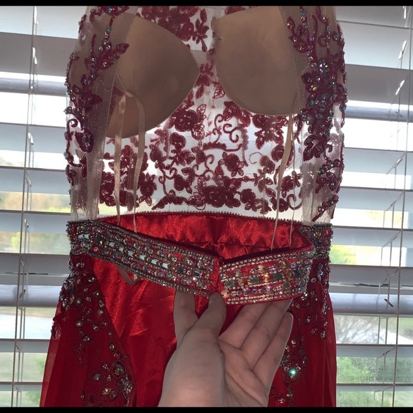 a 🔥💋 prom or hoco dress👗 - Picture 4 of 4